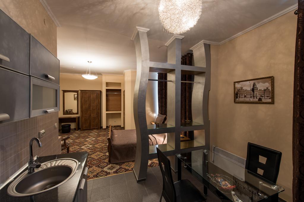 Premium Hotel Chernivtsi Quarto foto