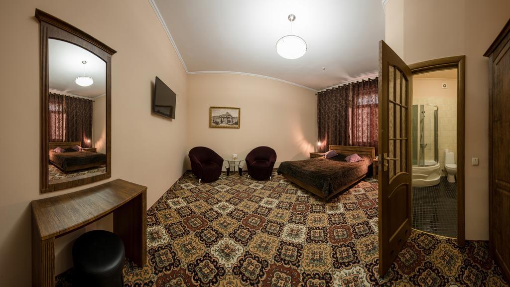 Premium Hotel Chernivtsi Quarto foto