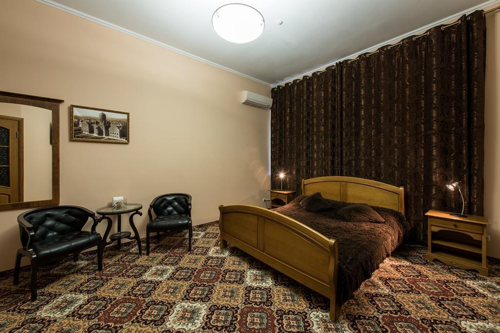 Premium Hotel Chernivtsi Quarto foto