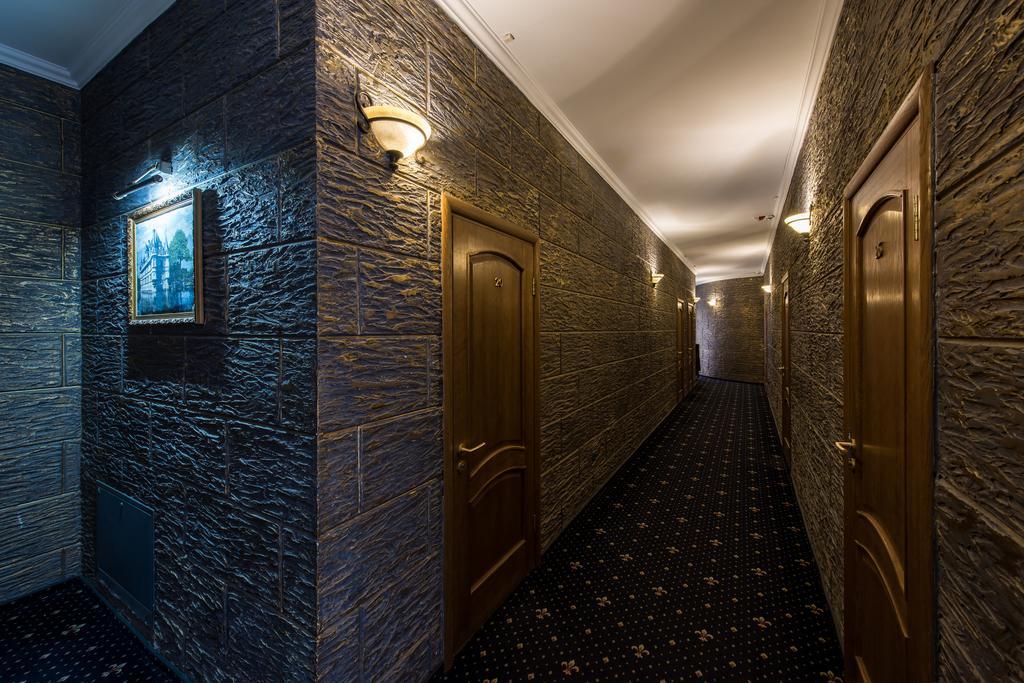Premium Hotel Chernivtsi Exterior foto
