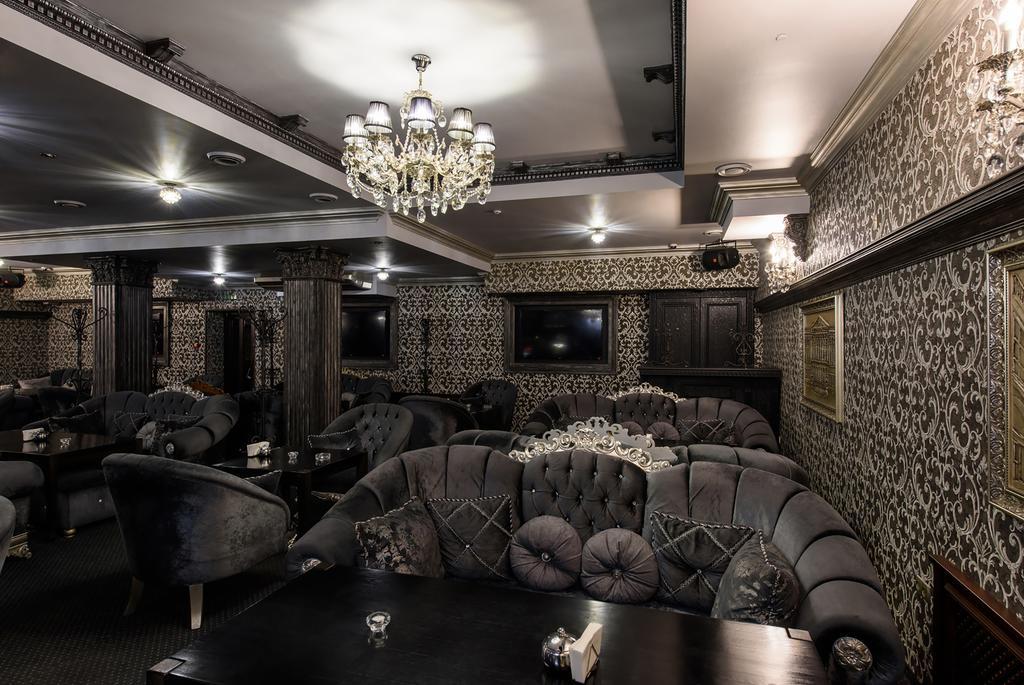 Premium Hotel Chernivtsi Exterior foto