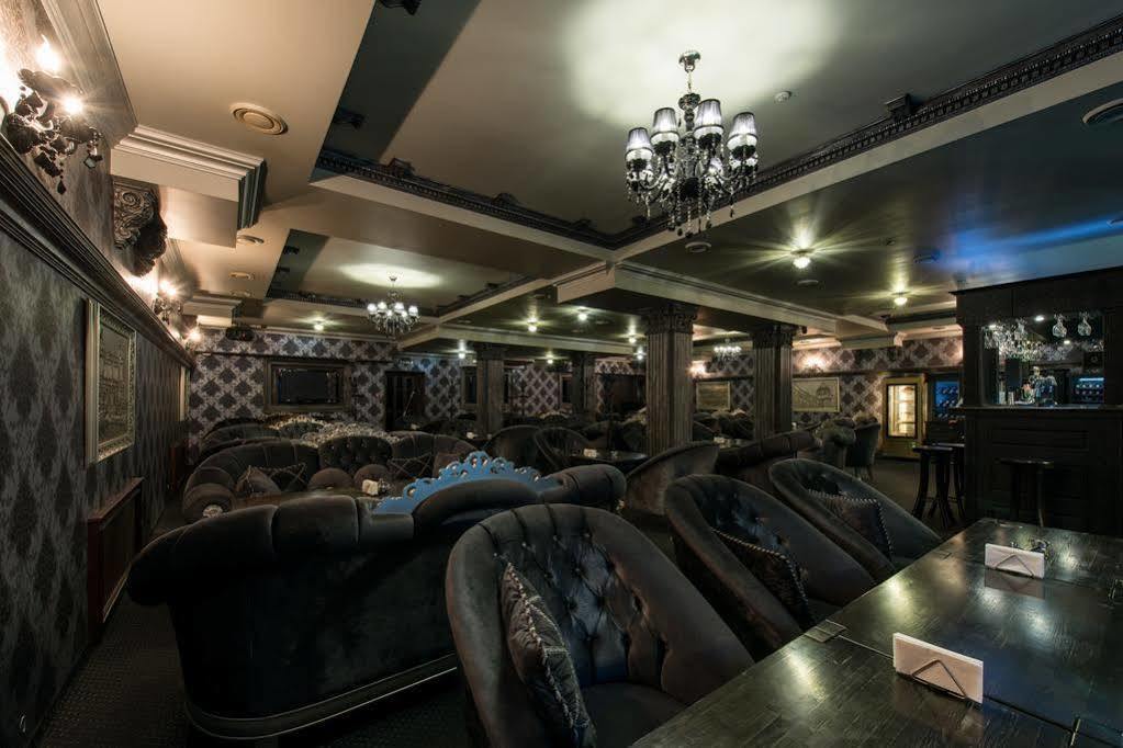 Premium Hotel Chernivtsi Exterior foto